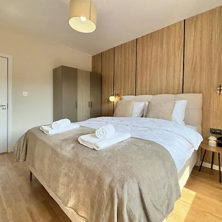아파트 Central Comfort Stay & Free Parking 스타라 자고라