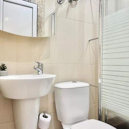 아파트 Central Comfort Stay & Free Parking 스타라 자고라